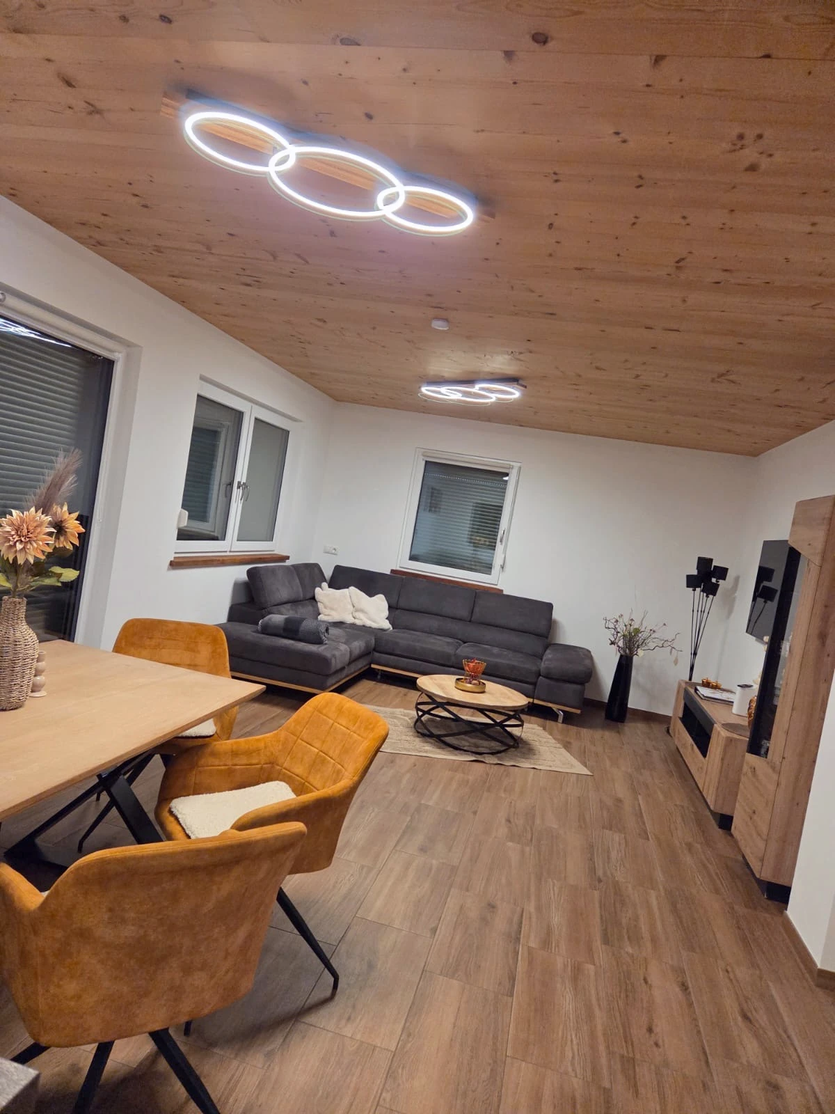 Wohn- und Essbereich im Chalet Bergblick